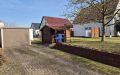 Garage mit Einfahrt