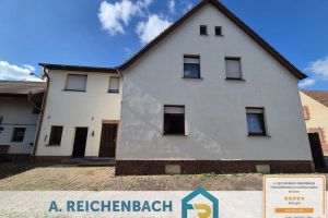 Viel Platz für die ganze Familie! Doppelhaushälfte in Görschlitz zu verkaufen!