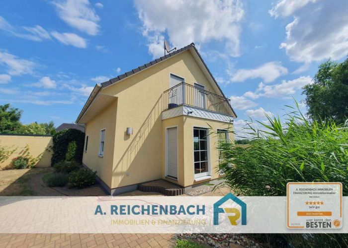 Einziehen und wohlfühlen – Bezugsfertiges Einfamilienhaus mit Terrasse, Balkon und Naturteich!Einziehen und wohlfühlen – Bezugsfertiges Einfamilienhaus mit Terrasse, Balkon und Naturteich!