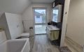 DG: Bad mit Wanne und Dusche